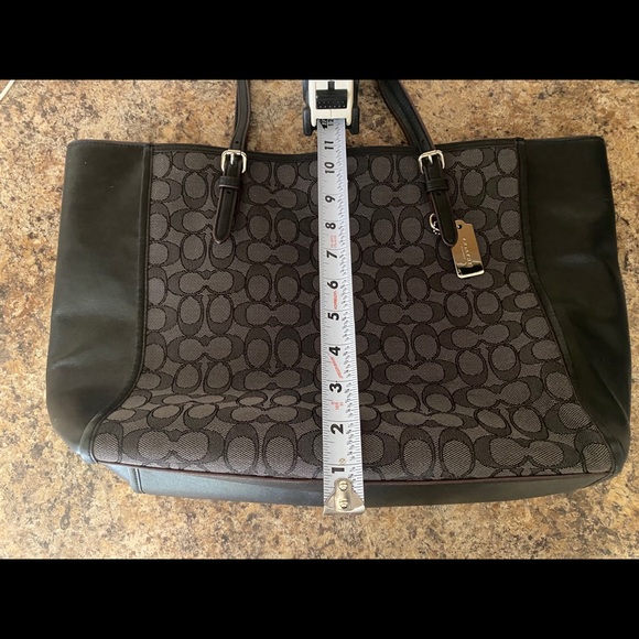 Coach Purse - Picture 5 of 5